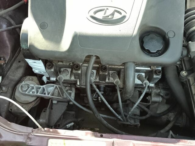 Красный ВАЗ 2112, объемом двигателя 1.6 л и пробегом 75 тыс. км за 2200 $, фото 7 на Automoto.ua