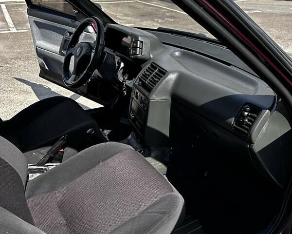 Красный ВАЗ 2112, объемом двигателя 1.6 л и пробегом 248 тыс. км за 2300 $, фото 37 на Automoto.ua
