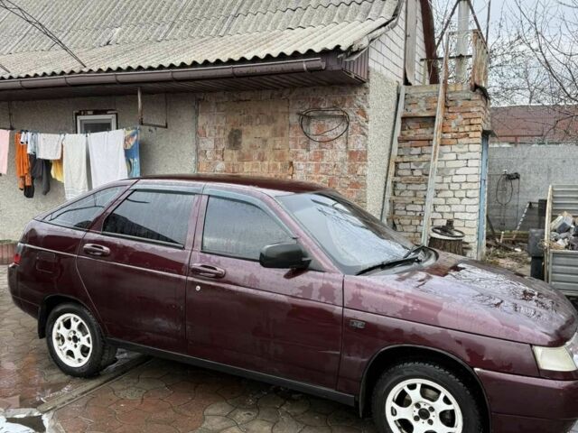 Красный ВАЗ 2112, объемом двигателя 1.6 л и пробегом 240 тыс. км за 2600 $, фото 2 на Automoto.ua