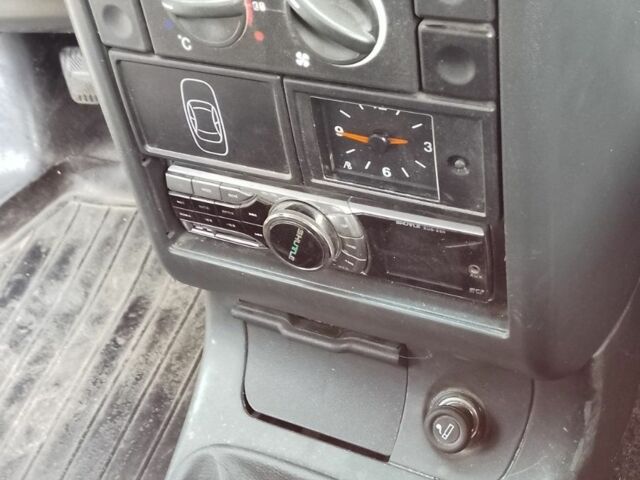 Красный ВАЗ 2112, объемом двигателя 1.6 л и пробегом 75 тыс. км за 2200 $, фото 3 на Automoto.ua