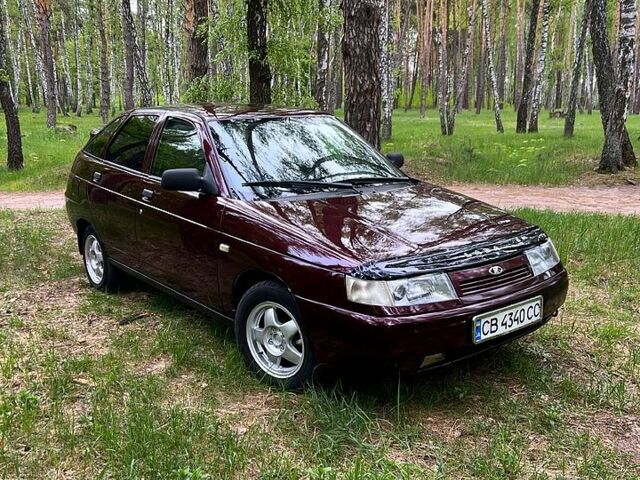 Красный ВАЗ 2112, объемом двигателя 1.6 л и пробегом 199 тыс. км за 2300 $, фото 1 на Automoto.ua