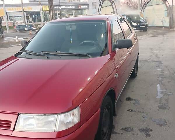 Красный ВАЗ 2112, объемом двигателя 1.6 л и пробегом 121 тыс. км за 3000 $, фото 4 на Automoto.ua