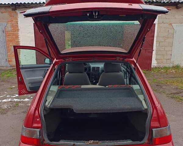 Красный ВАЗ 2112, объемом двигателя 1.6 л и пробегом 122 тыс. км за 2000 $, фото 7 на Automoto.ua