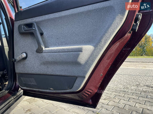 ВАЗ 2112 2008 в Виннице на Automoto.ua Красный ВАЗ 2112, объемом двигателя 1.6 л и пробегом 211 тыс. км за 2100 $, фото 8 на Automoto.ua