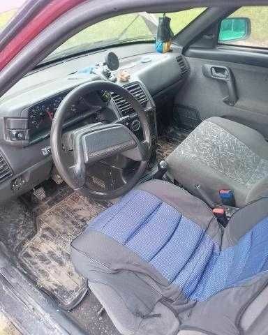 Красный ВАЗ 2112, объемом двигателя 1.5 л и пробегом 122 тыс. км за 900 $, фото 4 на Automoto.ua