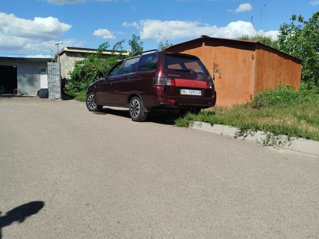 ВАЗ 2112 2008 в Полтаве на Automoto.ua Красный ВАЗ 2112, объемом двигателя 1.6 л и пробегом 74 тыс. км за 2376 $, фото 2 на Automoto.ua