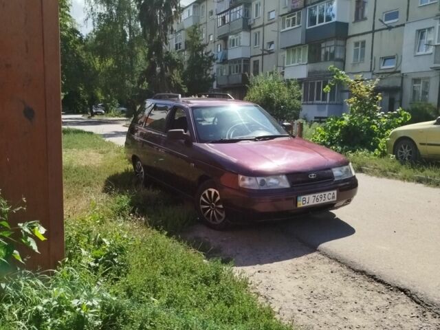 ВАЗ 2112 2008 в Полтаве на Automoto.ua Красный ВАЗ 2112, объемом двигателя 1.6 л и пробегом 74 тыс. км за 2376 $, фото 6 на Automoto.ua