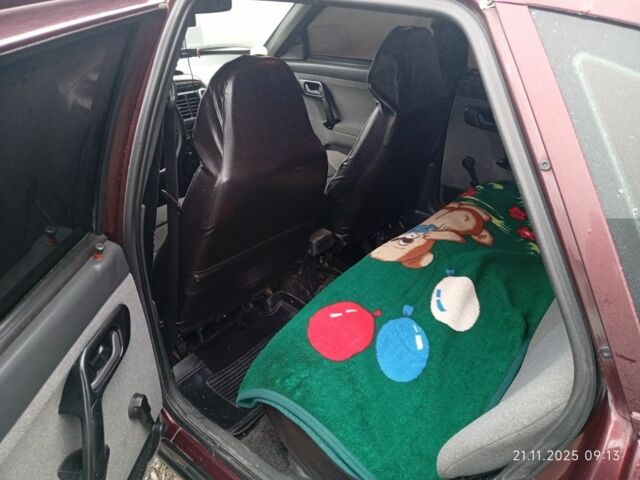 Червоний ВАЗ 2112, об'ємом двигуна 1.6 л та пробігом 160 тис. км за 3100 $, фото 7 на Automoto.ua