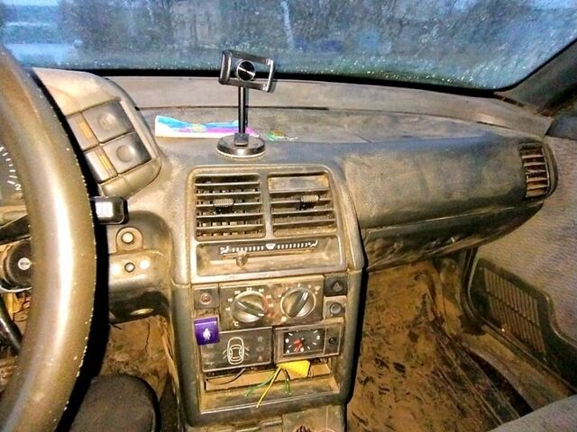 ВАЗ 2112, об'ємом двигуна 1.5 л та пробігом 0 тис. км за 750 $, фото 10 на Automoto.ua