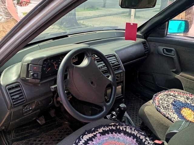 ВАЗ 2112, объемом двигателя 1.5 л и пробегом 160 тыс. км за 1070 $, фото 2 на Automoto.ua