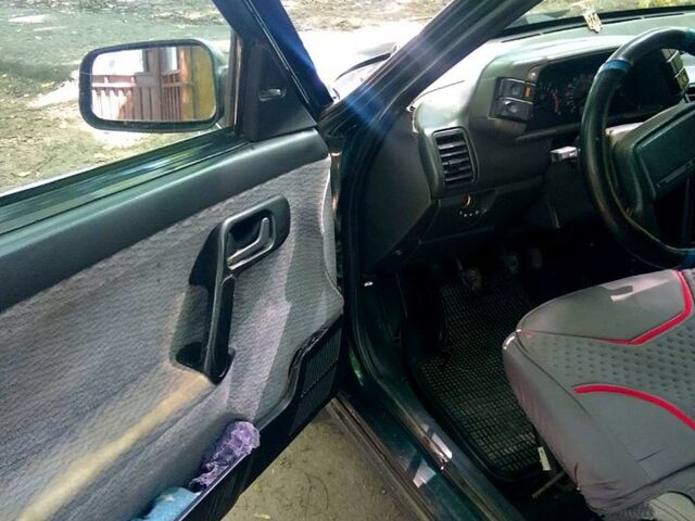 ВАЗ 2112, объемом двигателя 1.5 л и пробегом 245 тыс. км за 1250 $, фото 11 на Automoto.ua