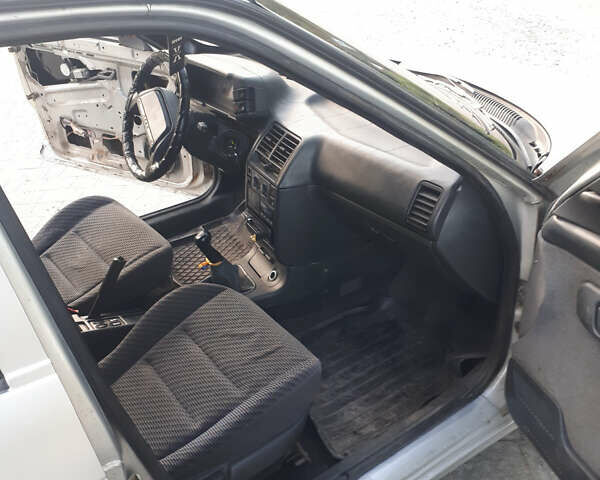 ВАЗ 2112, объемом двигателя 1.6 л и пробегом 250 тыс. км за 650 $, фото 6 на Automoto.ua