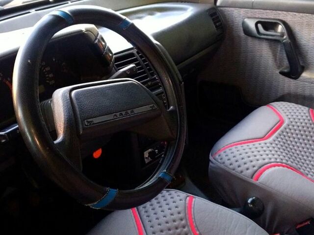 ВАЗ 2112, объемом двигателя 1.5 л и пробегом 245 тыс. км за 1250 $, фото 9 на Automoto.ua