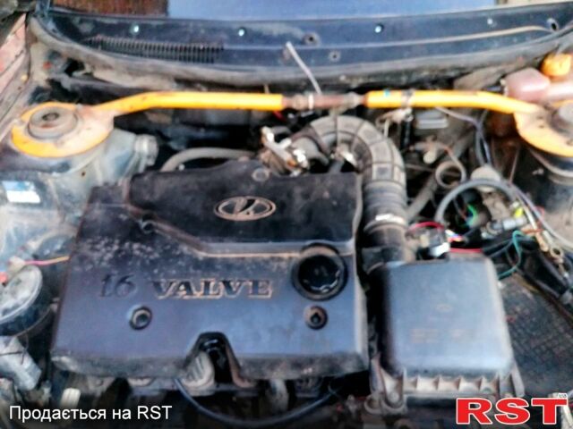 ВАЗ 2112, объемом двигателя 1.6 л и пробегом 239 тыс. км за 970 $, фото 2 на Automoto.ua