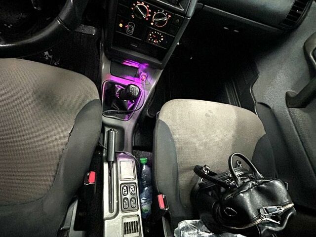 ВАЗ 2112, объемом двигателя 1.8 л и пробегом 320 тыс. км за 1200 $, фото 4 на Automoto.ua