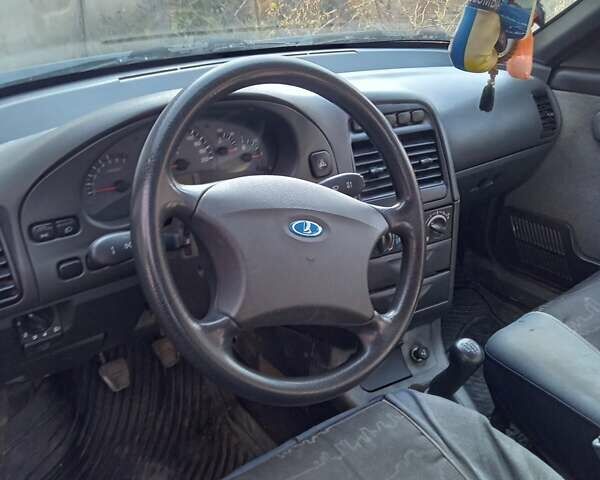 ВАЗ 2112, объемом двигателя 1.6 л и пробегом 121 тыс. км за 2000 $, фото 4 на Automoto.ua