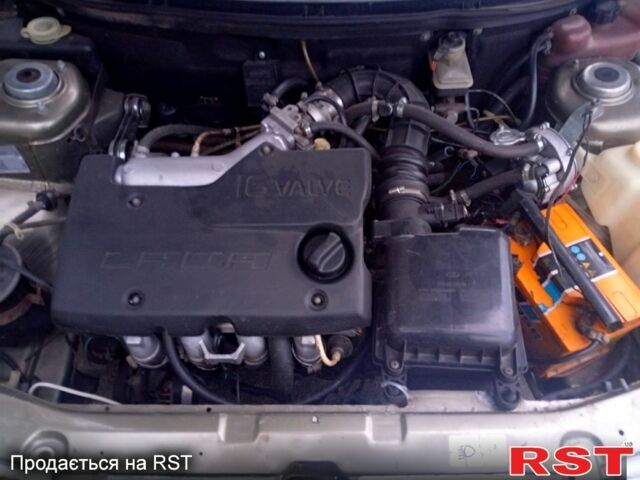 Серый ВАЗ 2112, объемом двигателя 1.5 л и пробегом 207 тыс. км за 1800 $, фото 5 на Automoto.ua