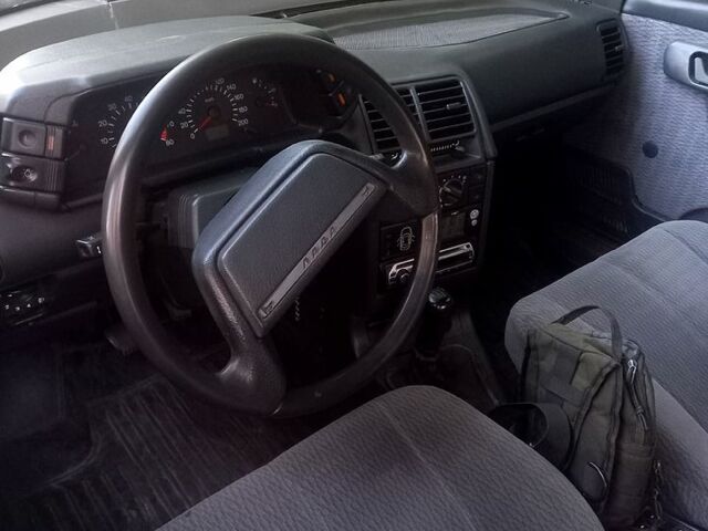 Сірий ВАЗ 2112, об'ємом двигуна 1.5 л та пробігом 0 тис. км за 1200 $, фото 2 на Automoto.ua