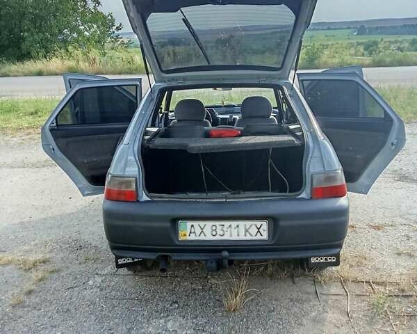 Серый ВАЗ 2112, объемом двигателя 1.5 л и пробегом 300 тыс. км за 1800 $, фото 1 на Automoto.ua