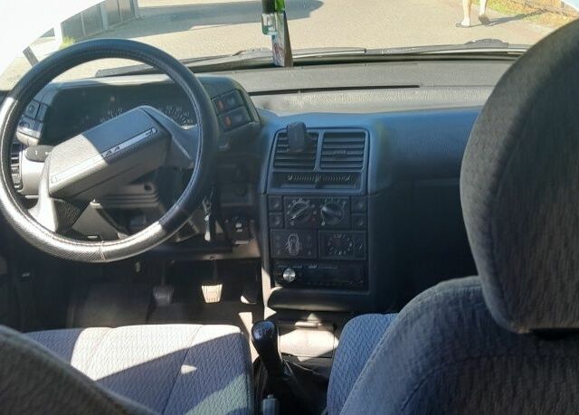 Сірий ВАЗ 2112, об'ємом двигуна 1.5 л та пробігом 250 тис. км за 1801 $, фото 2 на Automoto.ua