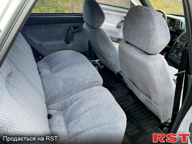 Серый ВАЗ 2112, объемом двигателя 1.5 л и пробегом 116 тыс. км за 2700 $, фото 9 на Automoto.ua