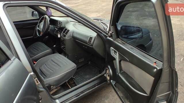 Серый ВАЗ 2112, объемом двигателя 1.5 л и пробегом 300 тыс. км за 1600 $, фото 11 на Automoto.ua