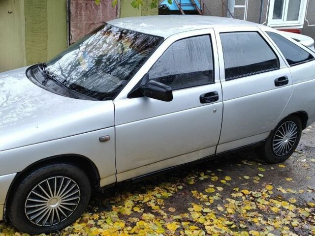 Серый ВАЗ 2112, объемом двигателя 1.6 л и пробегом 257 тыс. км за 1000 $, фото 2 на Automoto.ua