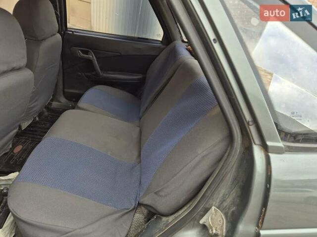 Серый ВАЗ 2112, объемом двигателя 1.5 л и пробегом 250 тыс. км за 749 $, фото 6 на Automoto.ua