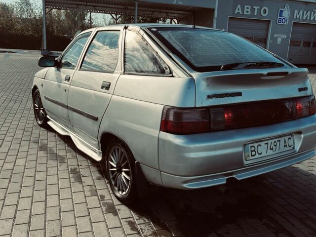 ВАЗ 2112 2002 в Владимир-Волынский на Automoto.ua Серый ВАЗ 2112, объемом двигателя 1.5 л и пробегом 165 тыс. км за 1100 $, фото 7 на Automoto.ua