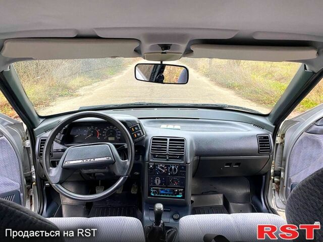 Серый ВАЗ 2112, объемом двигателя 1.5 л и пробегом 116 тыс. км за 2700 $, фото 7 на Automoto.ua