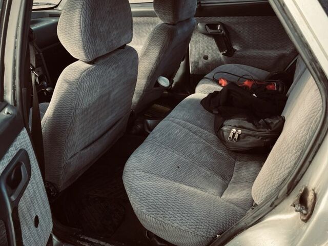 ВАЗ 2112 2002 в Владимир-Волынский на Automoto.ua Серый ВАЗ 2112, объемом двигателя 1.5 л и пробегом 165 тыс. км за 1100 $, фото 5 на Automoto.ua