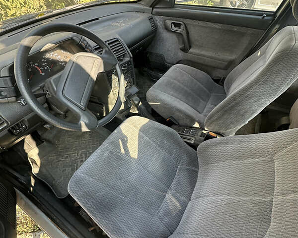 Серый ВАЗ 2112, объемом двигателя 1.5 л и пробегом 180 тыс. км за 1300 $, фото 3 на Automoto.ua