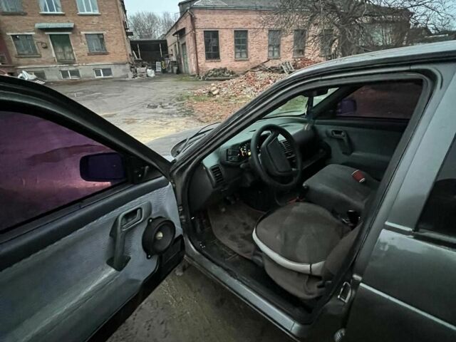 Серый ВАЗ 2112, объемом двигателя 1.5 л и пробегом 422 тыс. км за 1800 $, фото 5 на Automoto.ua
