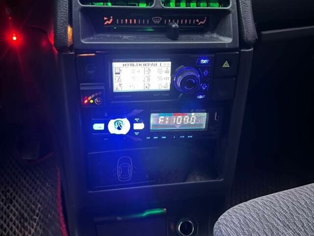 Серый ВАЗ 2112, объемом двигателя 1.5 л и пробегом 422 тыс. км за 1800 $, фото 8 на Automoto.ua