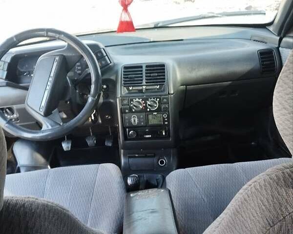 Сірий ВАЗ 2112, об'ємом двигуна 1.5 л та пробігом 190 тис. км за 1900 $, фото 3 на Automoto.ua
