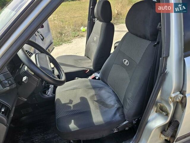 Сірий ВАЗ 2112, об'ємом двигуна 1.5 л та пробігом 191 тис. км за 1650 $, фото 36 на Automoto.ua