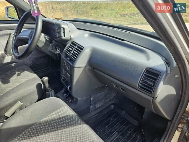 Сірий ВАЗ 2112, об'ємом двигуна 1.5 л та пробігом 191 тис. км за 1650 $, фото 26 на Automoto.ua
