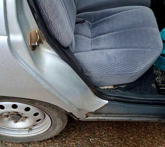 Сірий ВАЗ 2112, об'ємом двигуна 1.5 л та пробігом 264 тис. км за 2200 $, фото 7 на Automoto.ua