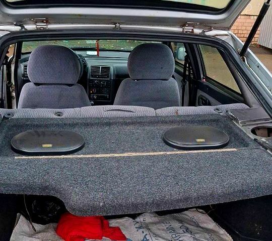 Сірий ВАЗ 2112, об'ємом двигуна 1.5 л та пробігом 264 тис. км за 2200 $, фото 9 на Automoto.ua