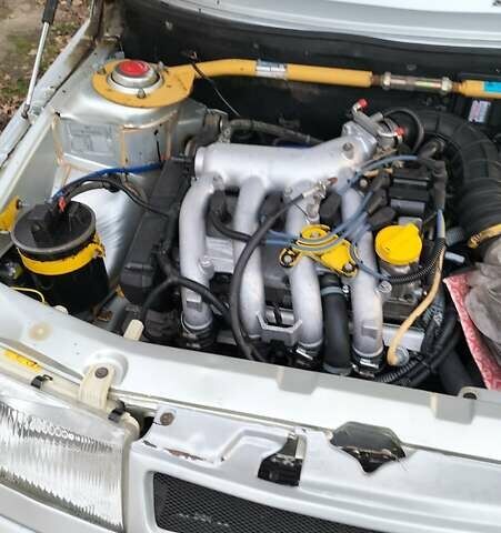 Серый ВАЗ 2112, объемом двигателя 1.6 л и пробегом 280 тыс. км за 2500 $, фото 6 на Automoto.ua