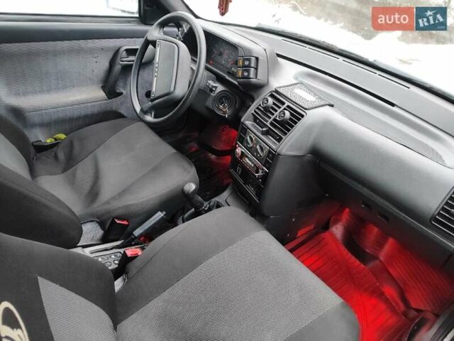 Серый ВАЗ 2112, объемом двигателя 1.5 л и пробегом 300 тыс. км за 1300 $, фото 4 на Automoto.ua