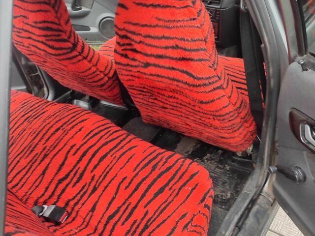 Серый ВАЗ 2112, объемом двигателя 1.5 л и пробегом 250 тыс. км за 1432 $, фото 13 на Automoto.ua