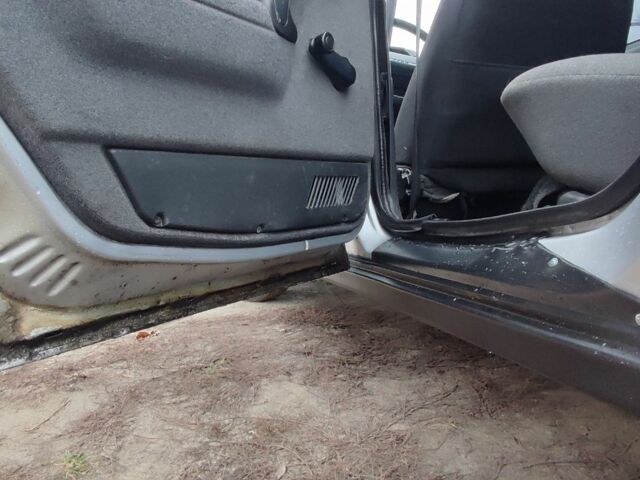 Серый ВАЗ 2112, объемом двигателя 1.5 л и пробегом 350 тыс. км за 1900 $, фото 20 на Automoto.ua