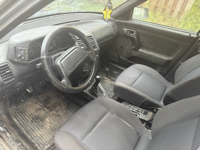 Серый ВАЗ 2112, объемом двигателя 1.5 л и пробегом 180 тыс. км за 1150 $, фото 3 на Automoto.ua