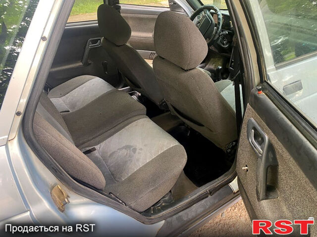 ВАЗ 2112 2004 в Софиевке на Automoto.ua Серый ВАЗ 2112, объемом двигателя 1.6 л и пробегом 0 тыс. км за 1350 $, фото 5 на Automoto.ua