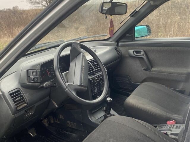 Сірий ВАЗ 2112, об'ємом двигуна 1.6 л та пробігом 300 тис. км за 1350 $, фото 6 на Automoto.ua
