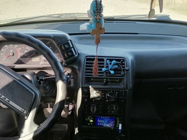 Сірий ВАЗ 2112, об'ємом двигуна 1.6 л та пробігом 226 тис. км за 2650 $, фото 19 на Automoto.ua