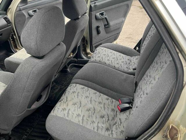 Серый ВАЗ 2112, объемом двигателя 1.6 л и пробегом 130 тыс. км за 1500 $, фото 5 на Automoto.ua