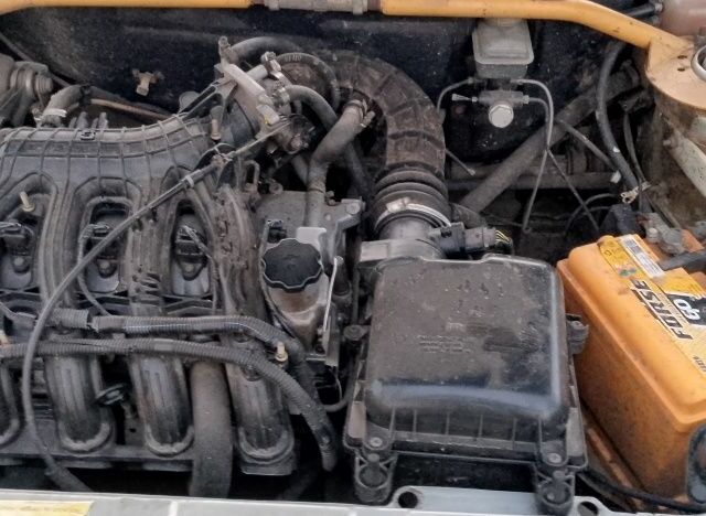 Серый ВАЗ 2112, объемом двигателя 1.6 л и пробегом 213 тыс. км за 1200 $, фото 3 на Automoto.ua