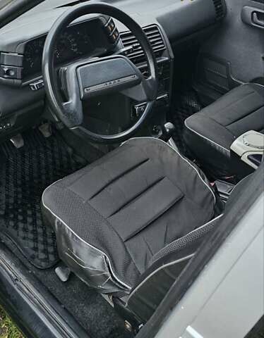 Серый ВАЗ 2112, объемом двигателя 1.6 л и пробегом 240 тыс. км за 2000 $, фото 7 на Automoto.ua